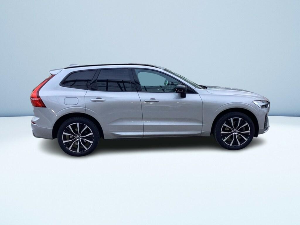 Volvo XC60 2.0 B4 Plus Dark automatico
