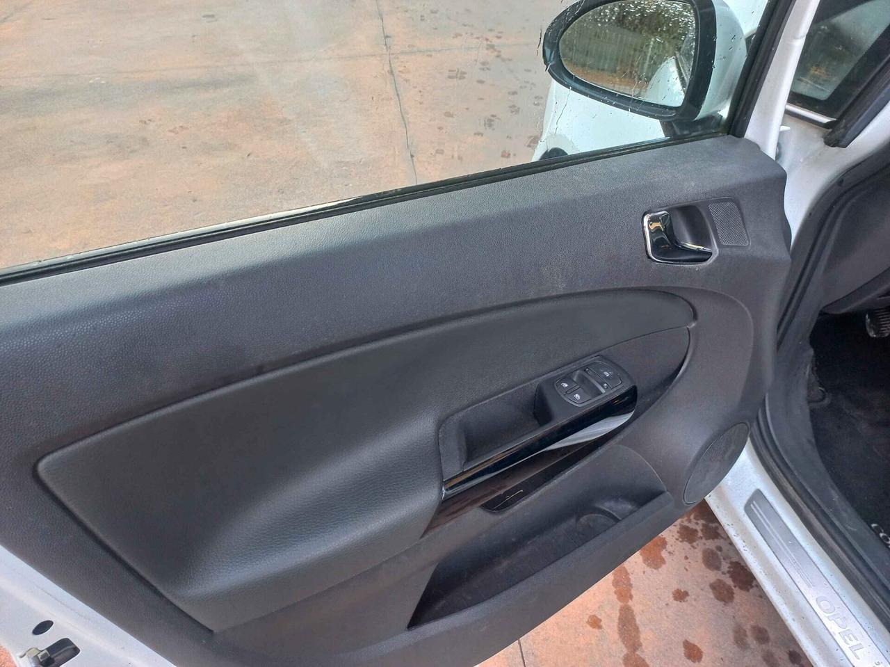 Opel Corsa 1.2 85CV 5 porte GPL-TECH Elective