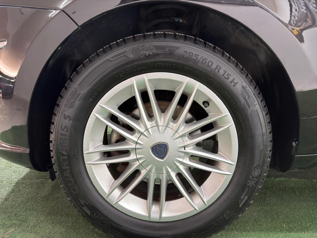 Lancia MUSA 1.4 16V SeS POLTRONA FRAU