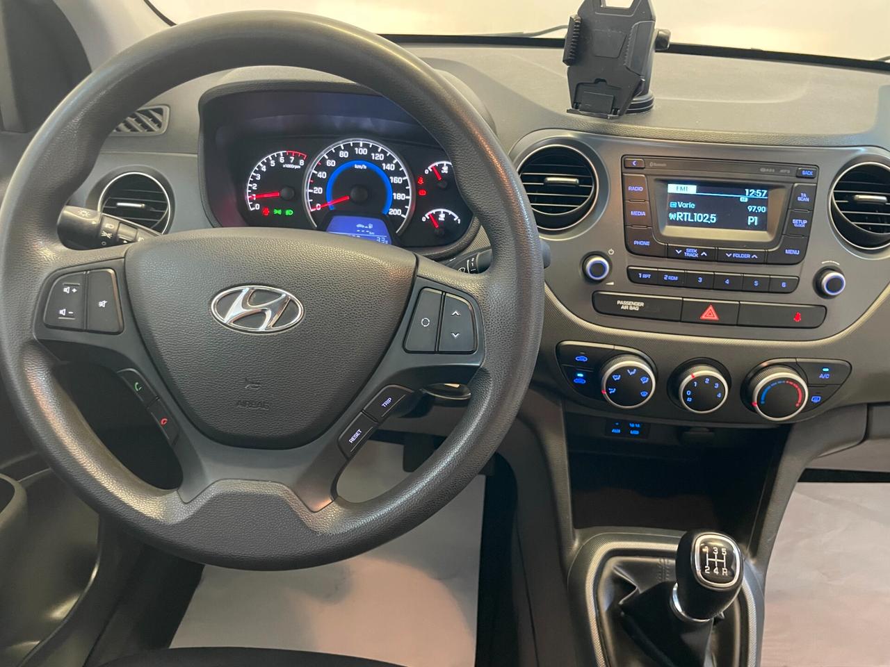 Hyundai i10 1.0 GPL Econext Login FULL TAGLIANDATA NEOPATENTATI