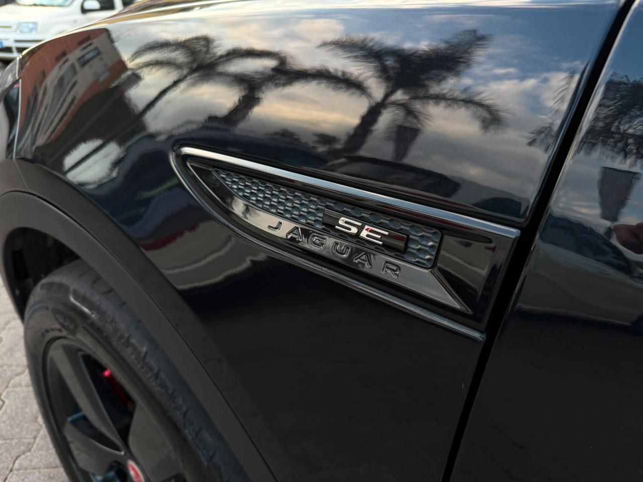 Jaguar E-Pace 240 CV R-Dynamic SE STRAFULL- 2019