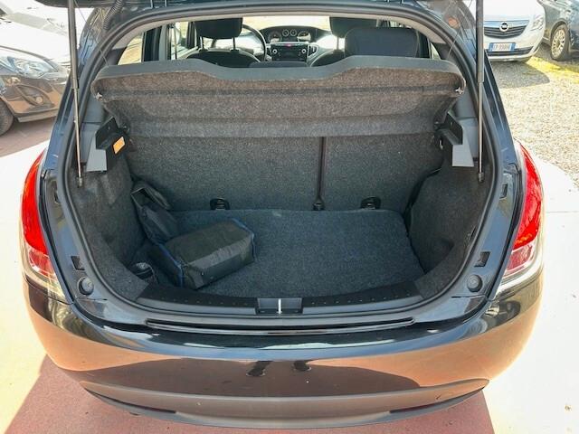 Lancia Ypsilon 1.2 69 CV 5 porte GPL Ecochic Gold,Uniprop, Ok Neopatentati!!