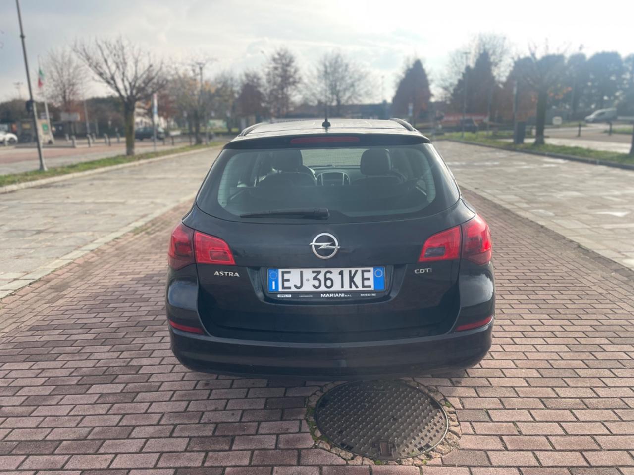 Opel Astra 1.7 CDTI 110CV Sports Tourer Cosmo