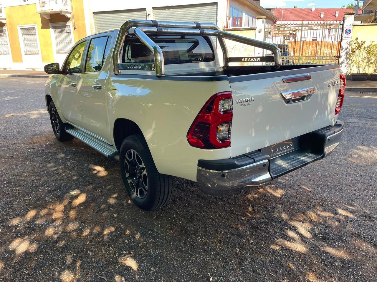 Toyota Hilux 2.4 d double cab Executive 4w #11631