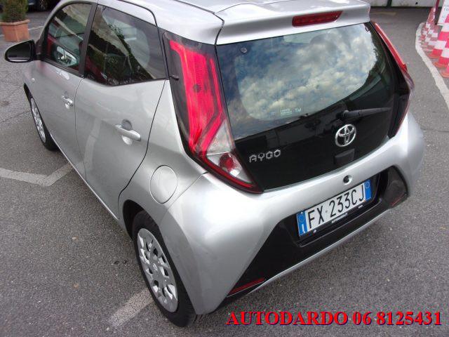 TOYOTA Aygo 1.0 VVT-i 69 CV 5 porte x-business MMT