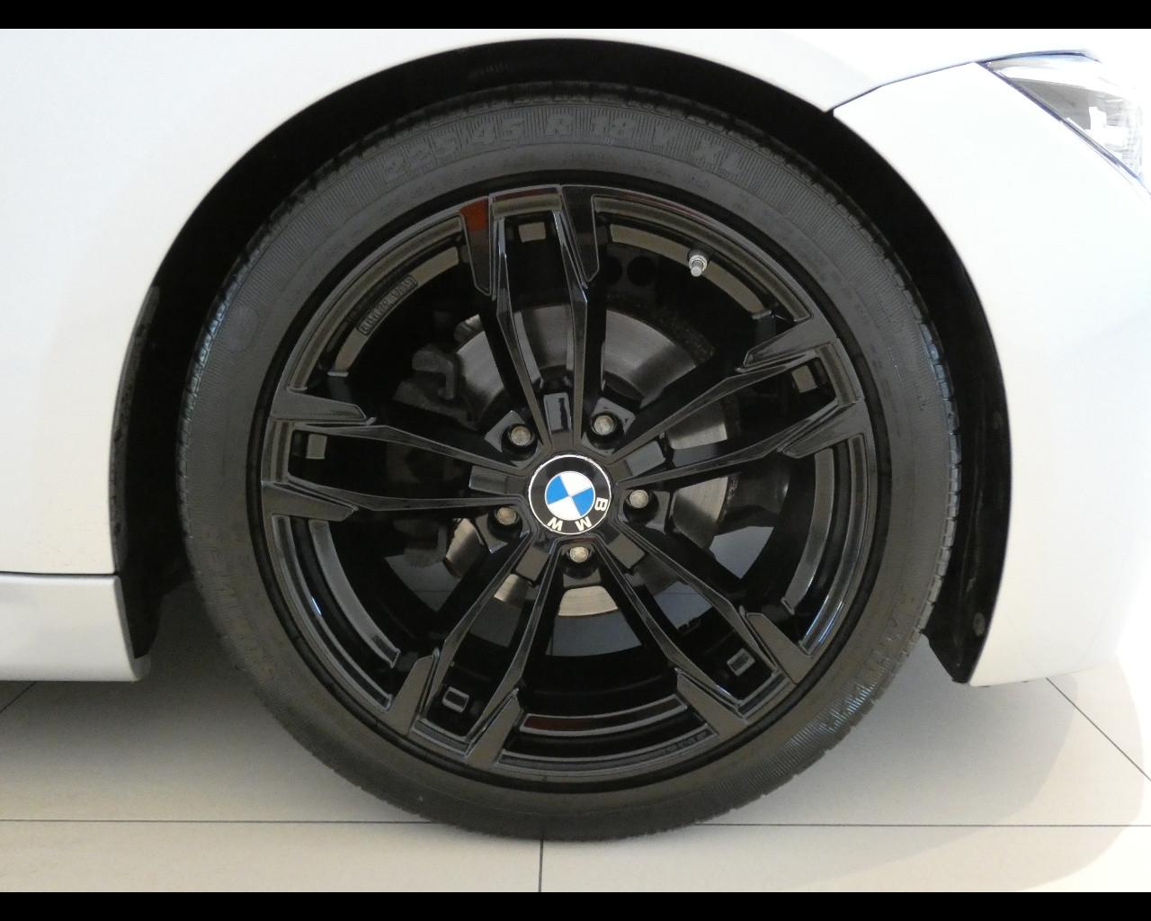 BMW Serie 3 (F30/31) - 318d Touring Business Advantage aut.