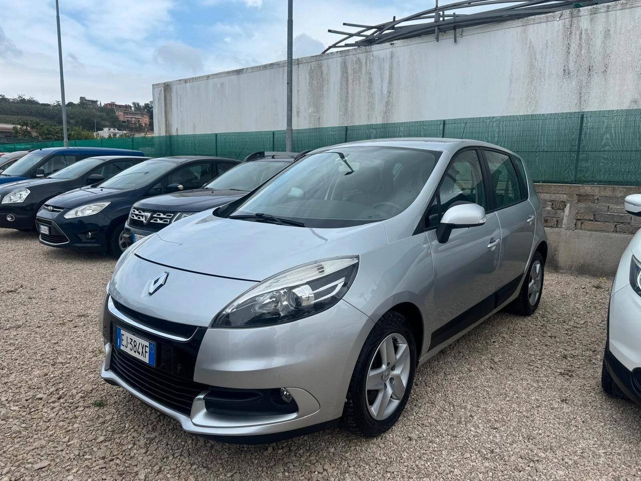 Renault Scenic X-Mod 1.5 dCi 110CV CAMBIO AUTOMATICO