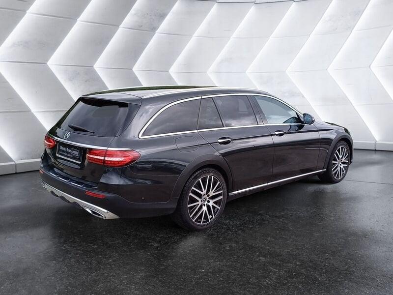 Mercedes-Benz Classe E E SW All-Terrain 220 d mhev Business Sport 4matic auto