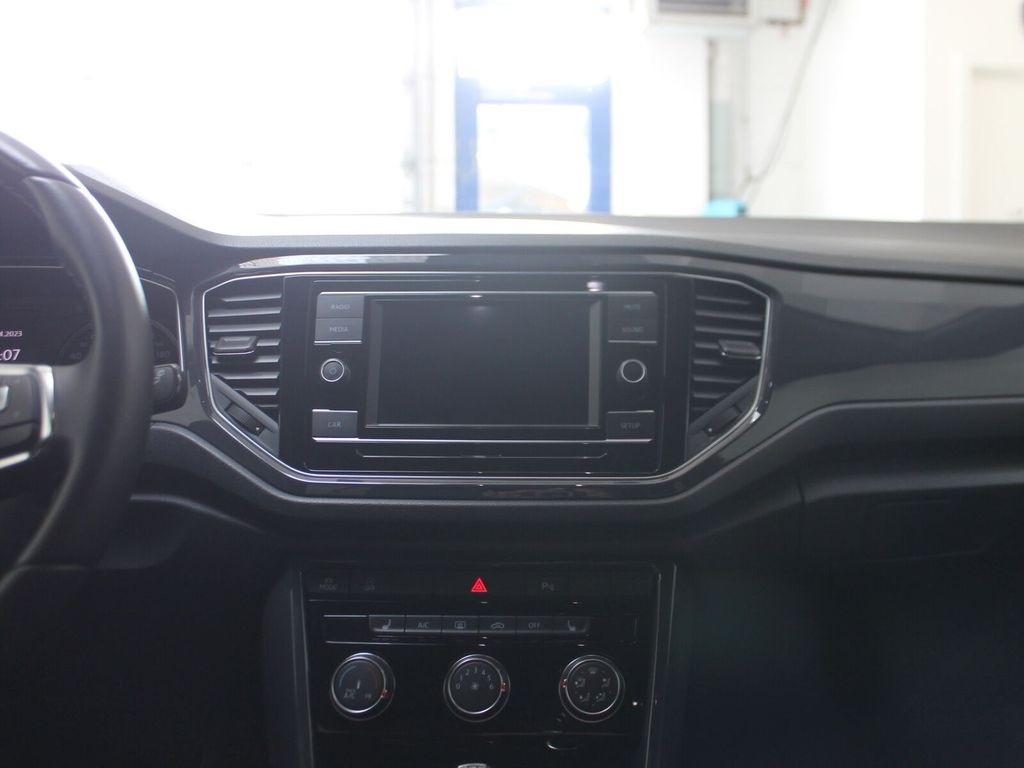 Volkswagen T-Roc 1.5 TSI DSG Sport R-LINE-PARK PILOT