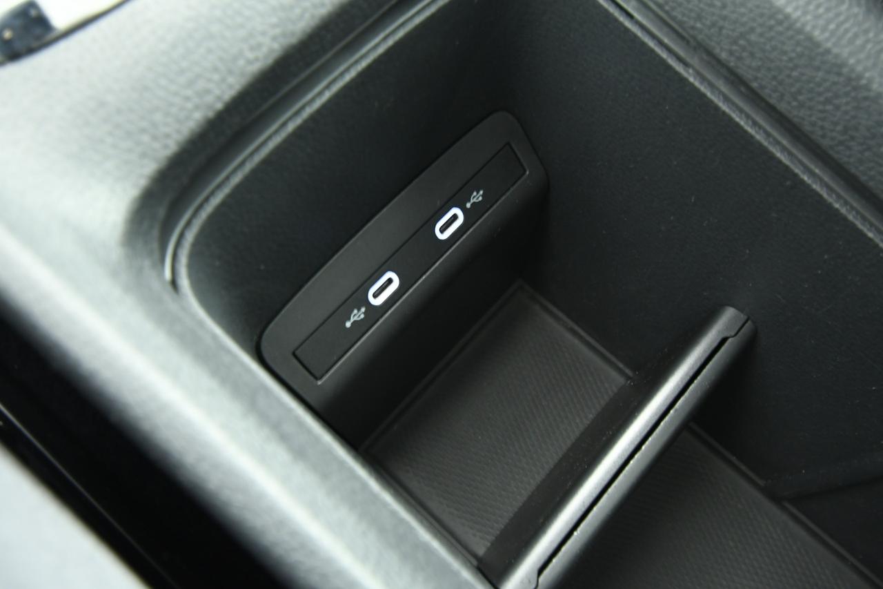 VOLKSWAGEN ID.3 58 kWh Style NEOPATENTATI+TETTO PANO+ACC+APP CONNECT