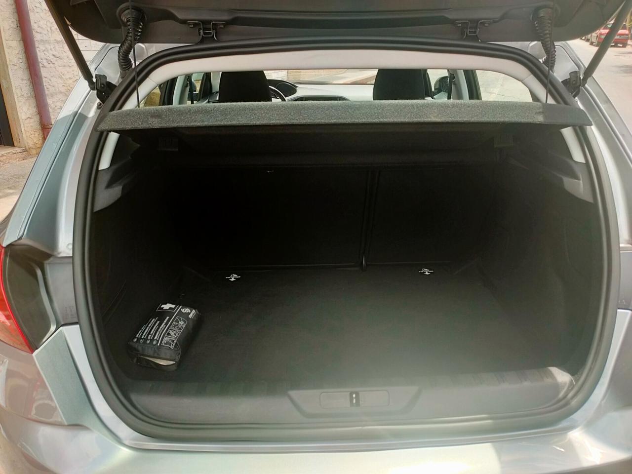Peugeot 308 BlueHDi 130 S&S Allure