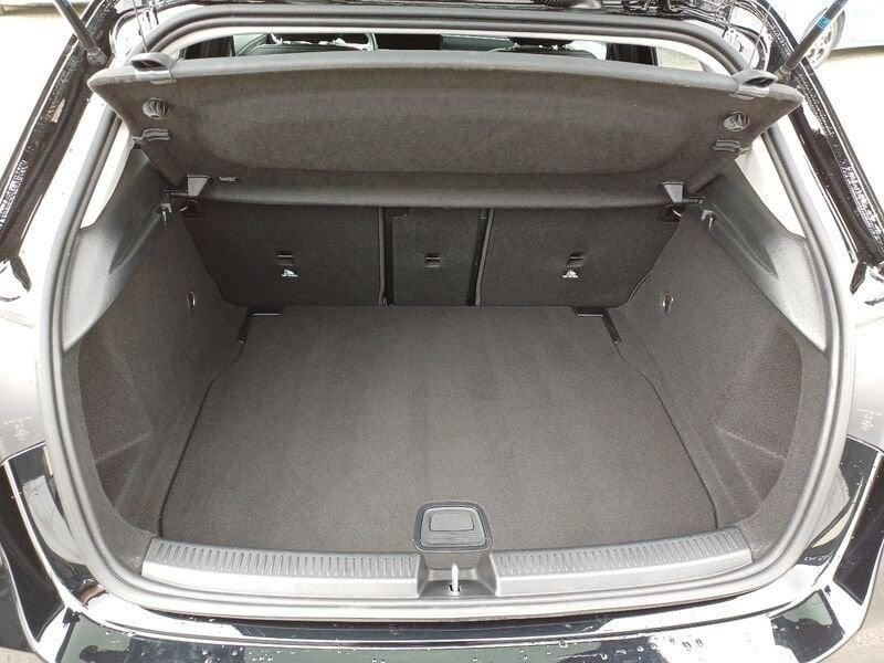 Mercedes-Benz Classe A A 180 d Progressive Advanced Plus NIGHT-PACK