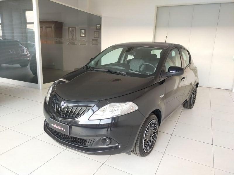 Lancia Ypsilon 1.0 FireFly 5 porte S&S Hybrid Silver Plus