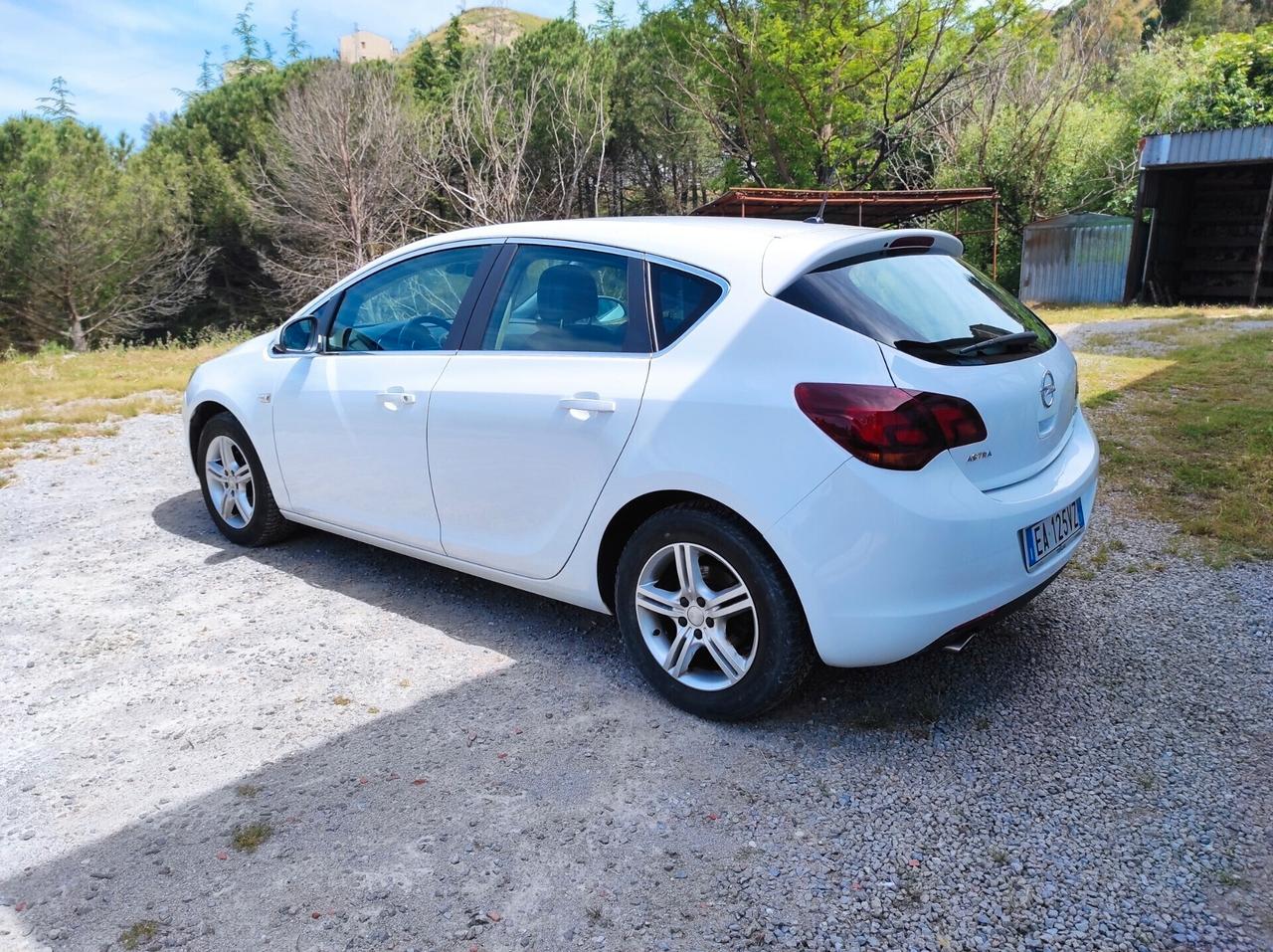 Opel Astra 1.4 Turbo 140CV 5 porte Cosmo