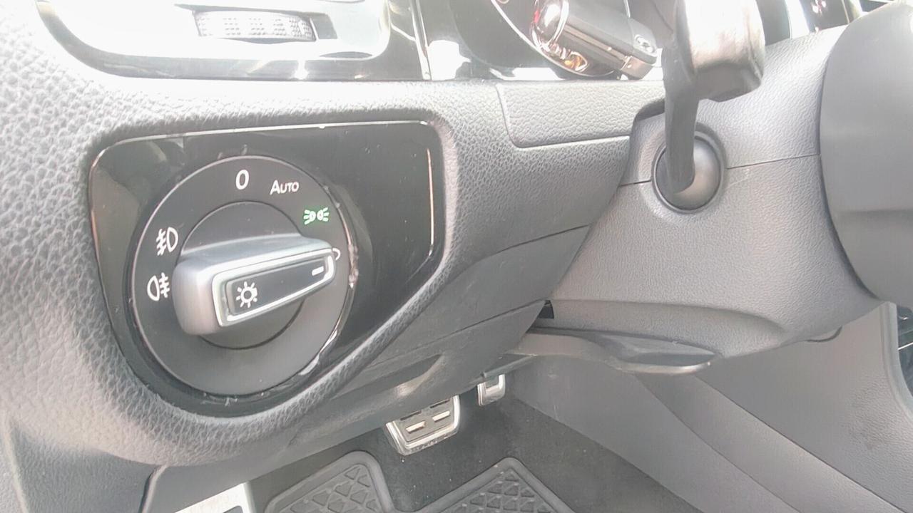 Volkswagen Golf 1.5 TGI DSG 5p. Trendline BlueMotion Technology