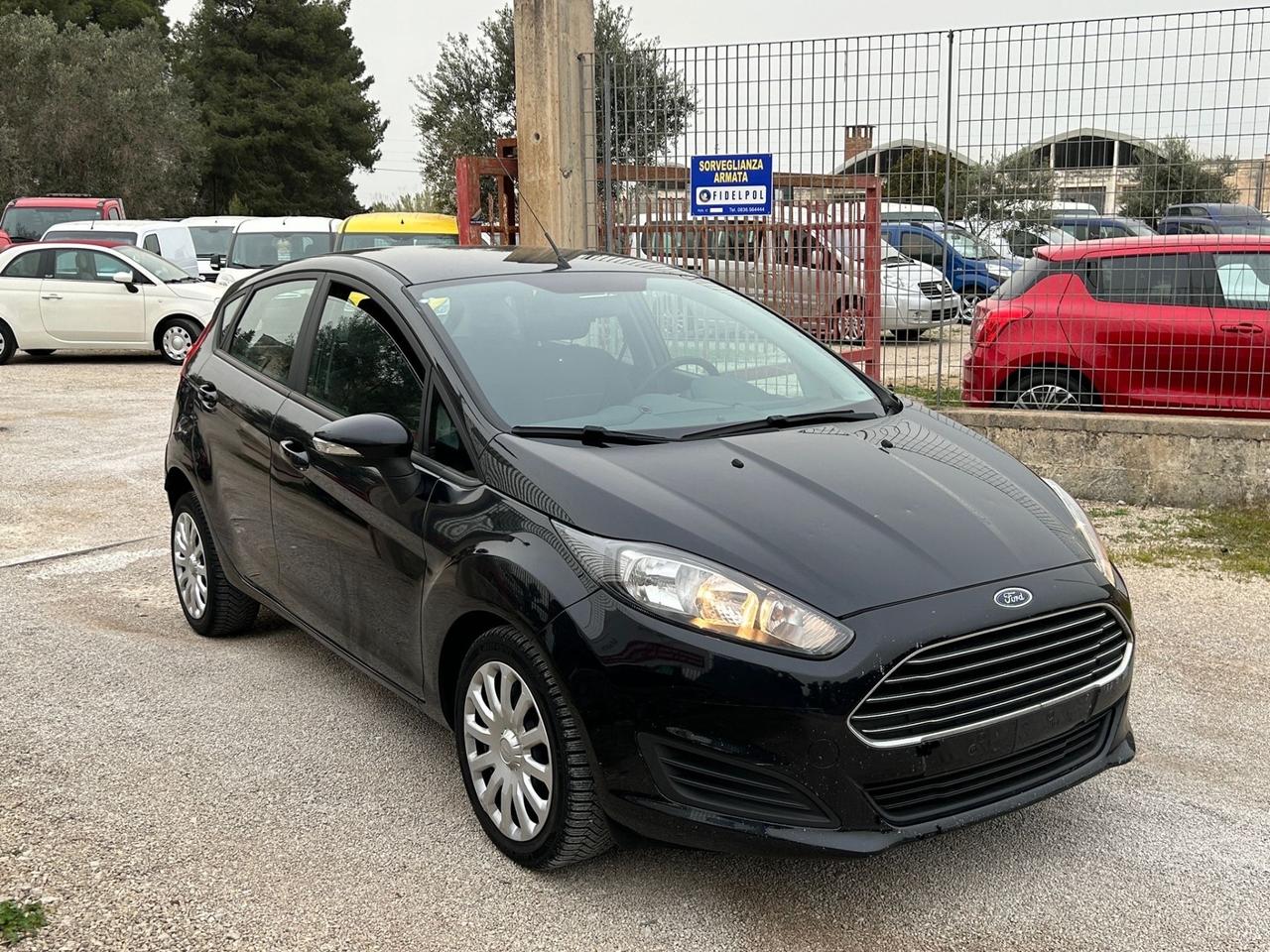 Ford Fiesta 1.5 TDCi 75CV 5 porte-2014