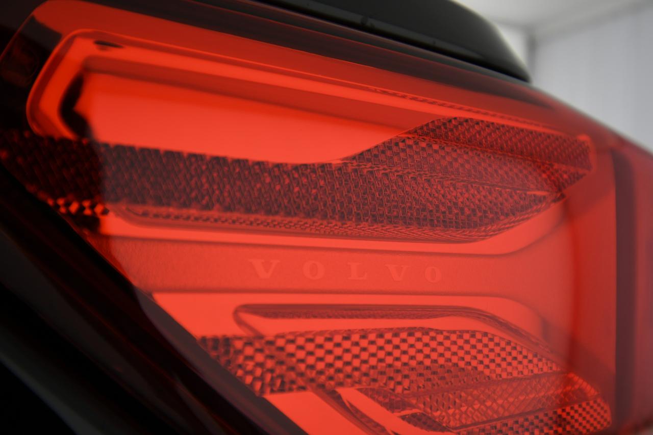 VOLVO XC40 N1 T4 recharge plug-in hybrid Core auto PREZZO+IVA+CAMERA