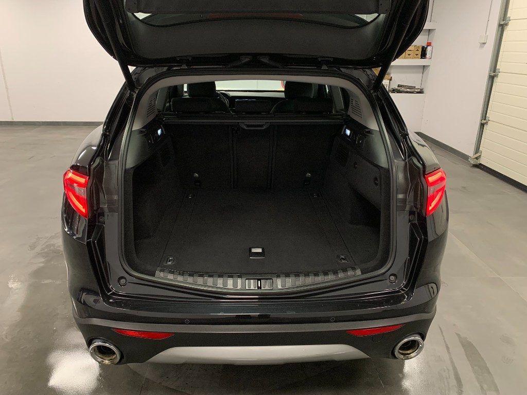 Alfa Romeo Stelvio 2.2 Diesel AT8 Sport-Tech Automatico