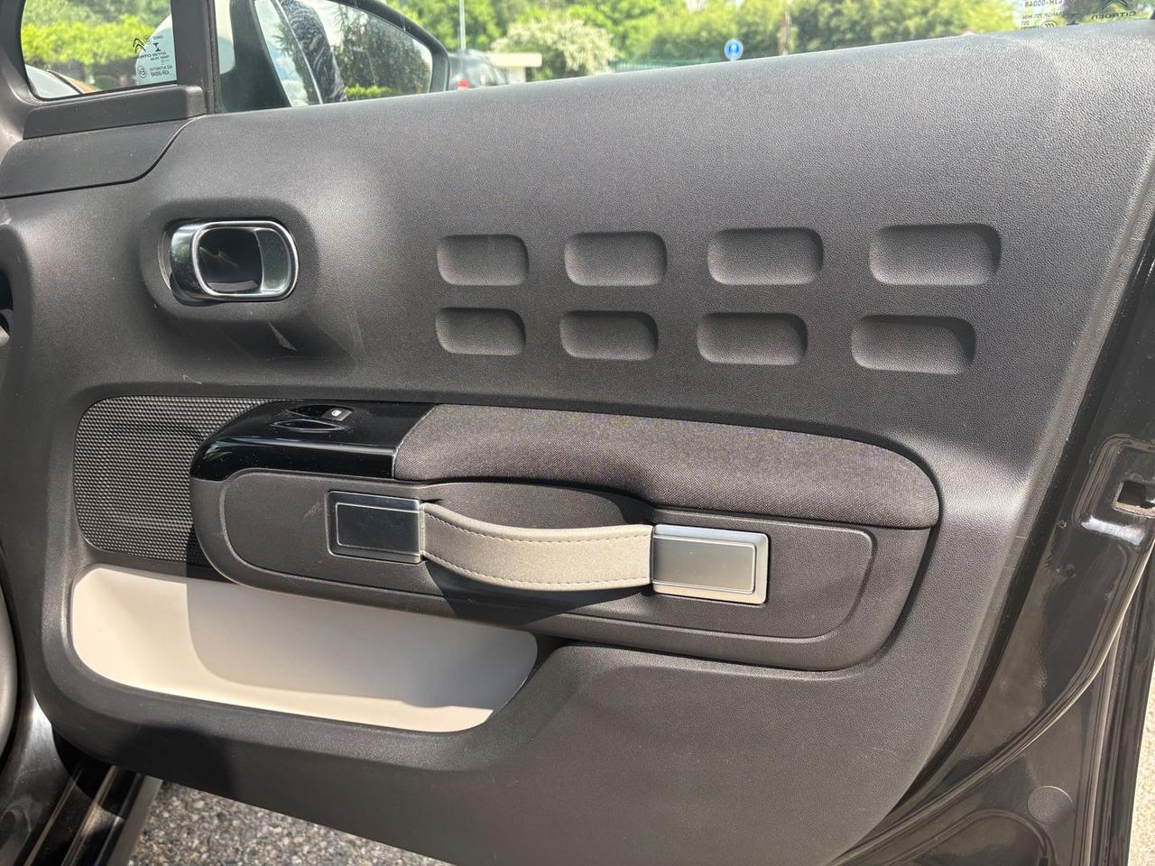 Citroen C3 Aircross Shine 1.2 PureTech 83 GPL