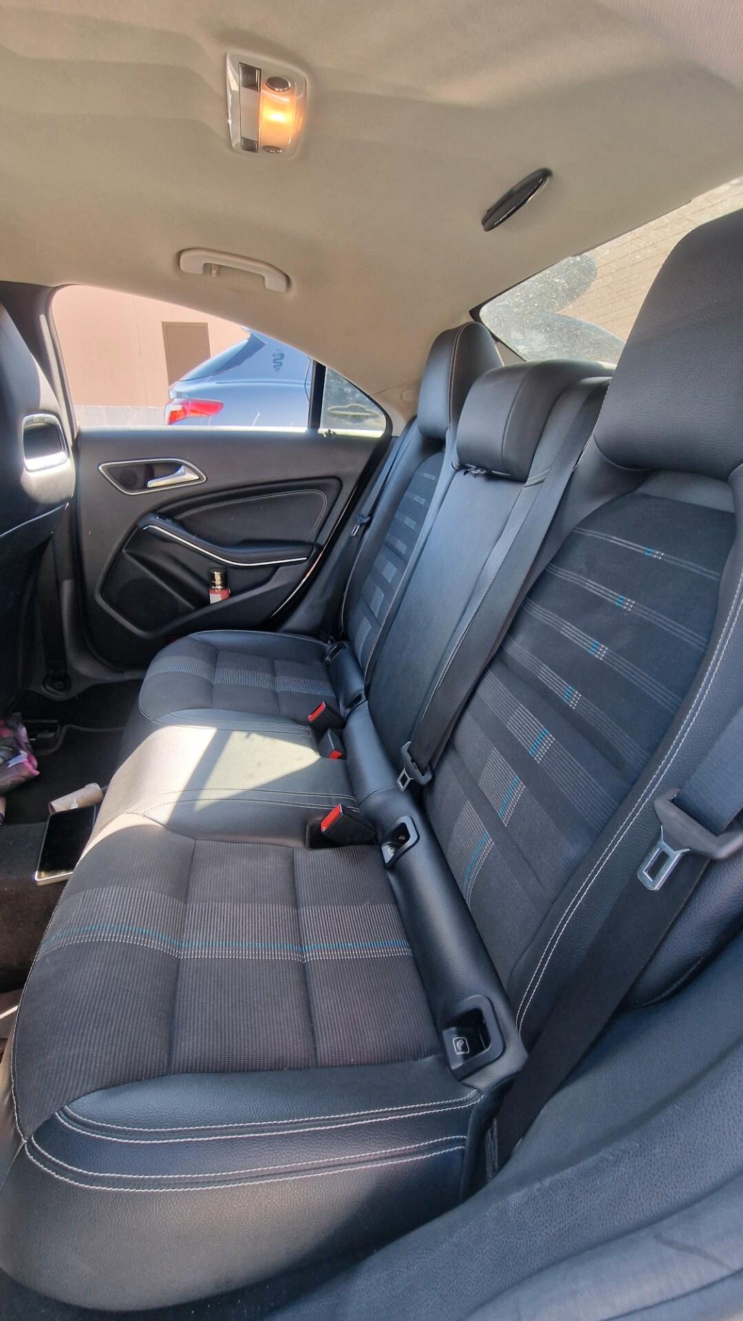 Mercedes-benz CLA 220 200 d 4Matic Automatic Premium