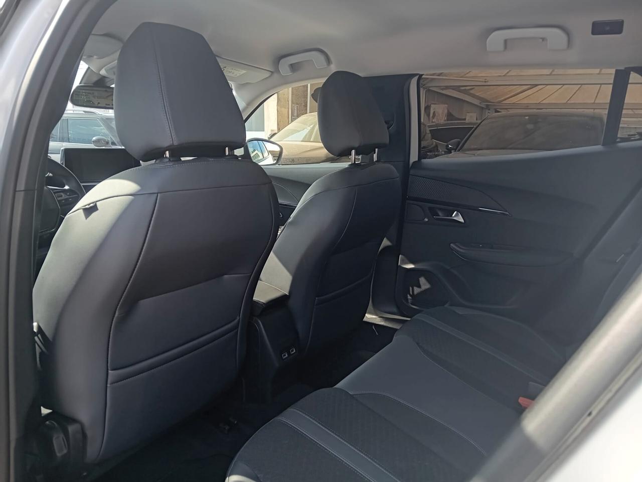 Peugeot 2008 PureTech 100 S&S Allure