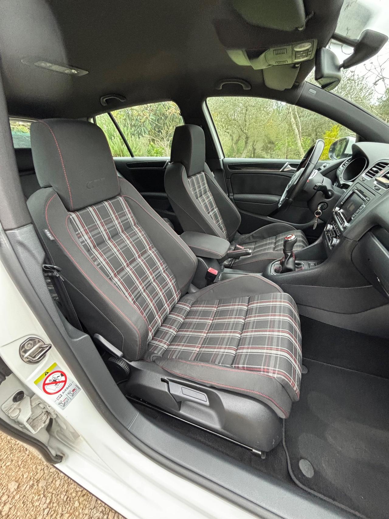 Volkswagen Golf 2.0 TSI 5p. GTI