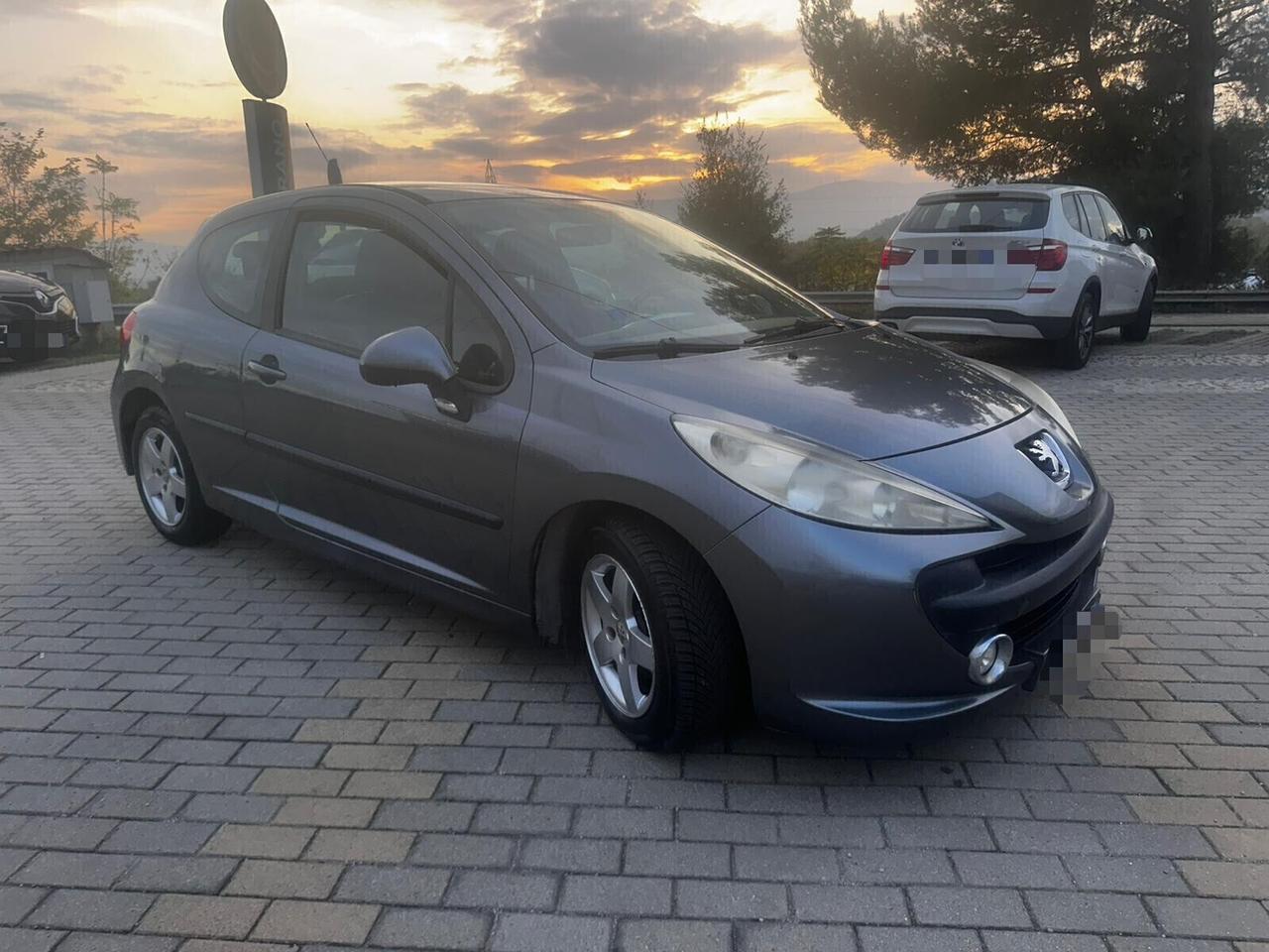 Peugeot 207 1.4 HDi 70CV 3p. Adatta neopatentati