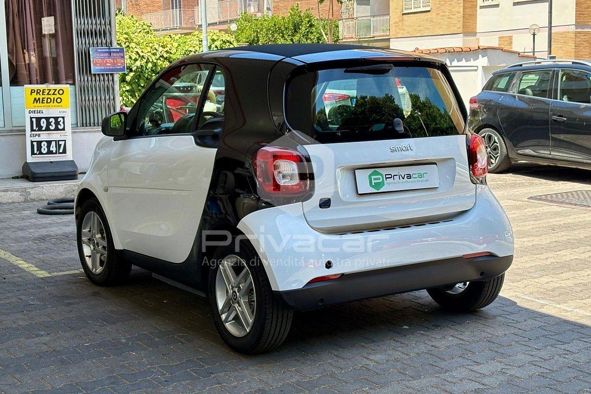 SMART fortwo EQ Pure