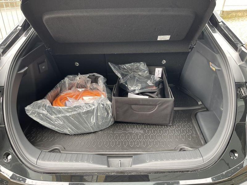 Toyota C-HR 2.0 phev Trend fwd e-cvt - NUOVO