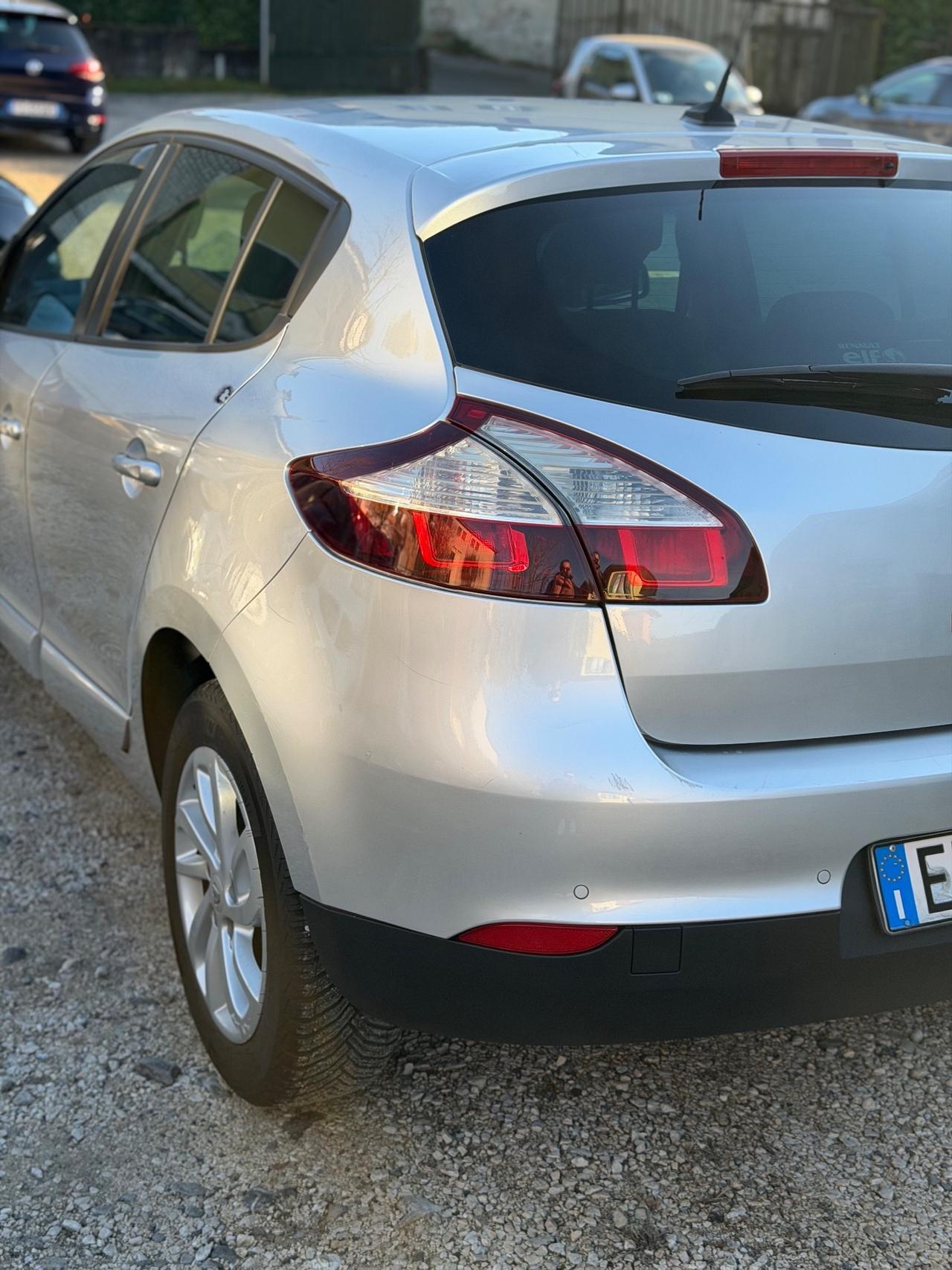 Renault MEGANE dCi 110CV LIMITED KMCERT GARANZ UNICOPR