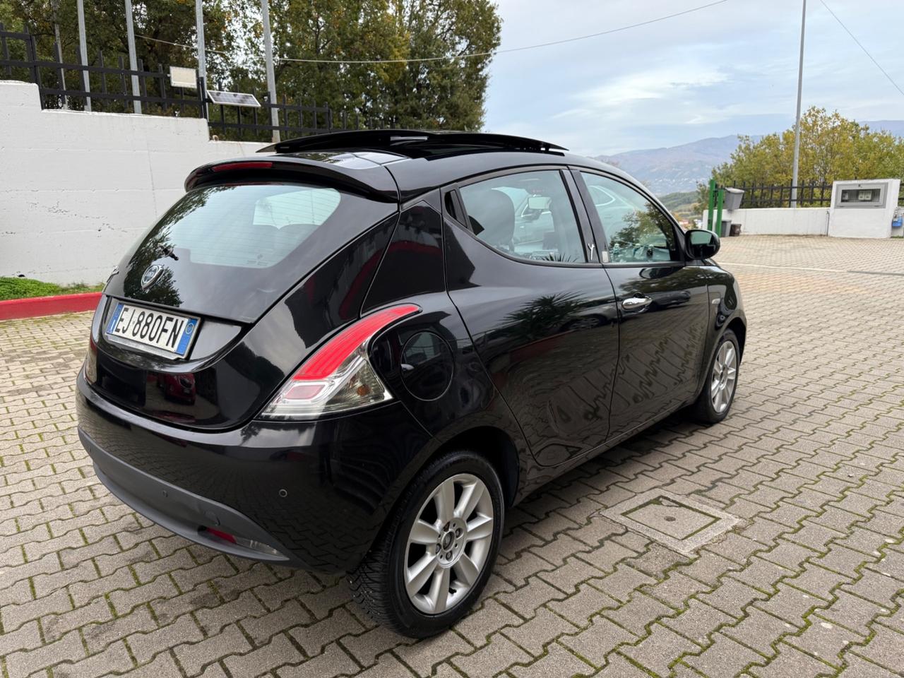 Lancia Ypsilon 1.3 MJT 16V 95 CV 5 porte S&S Platinum