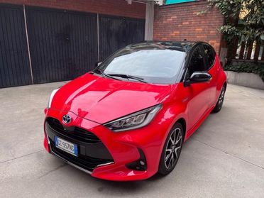 TOYOTA Yaris 1.5 Hybrid 5 porte Lounge come nuova