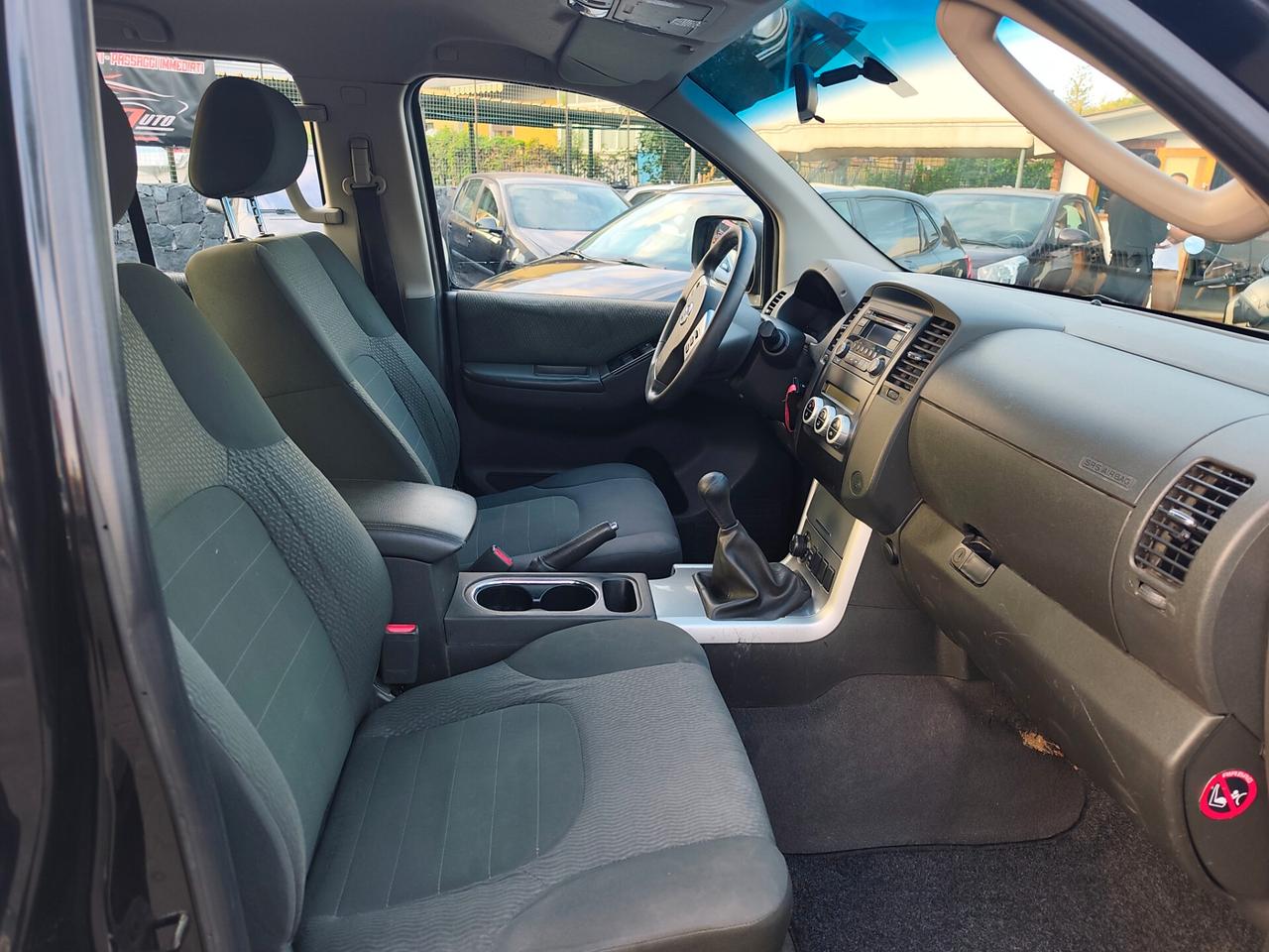 Nissan Navara 2.5 dCi 190CV 2 porte King Cab LE