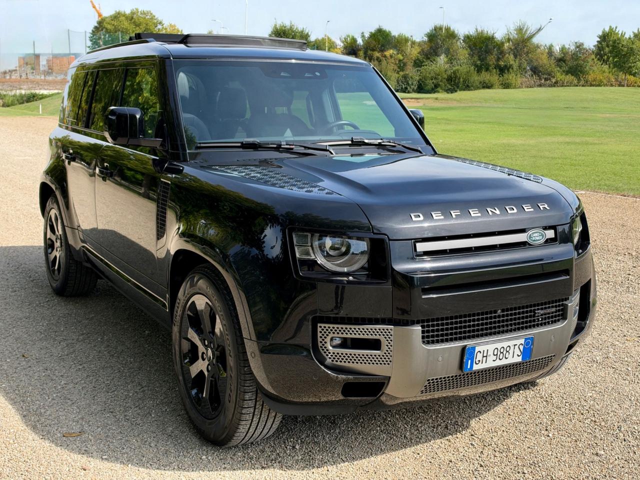 Land Rover Defender 110 3.0 l6 400 CV 7 POSTI !!!!!!