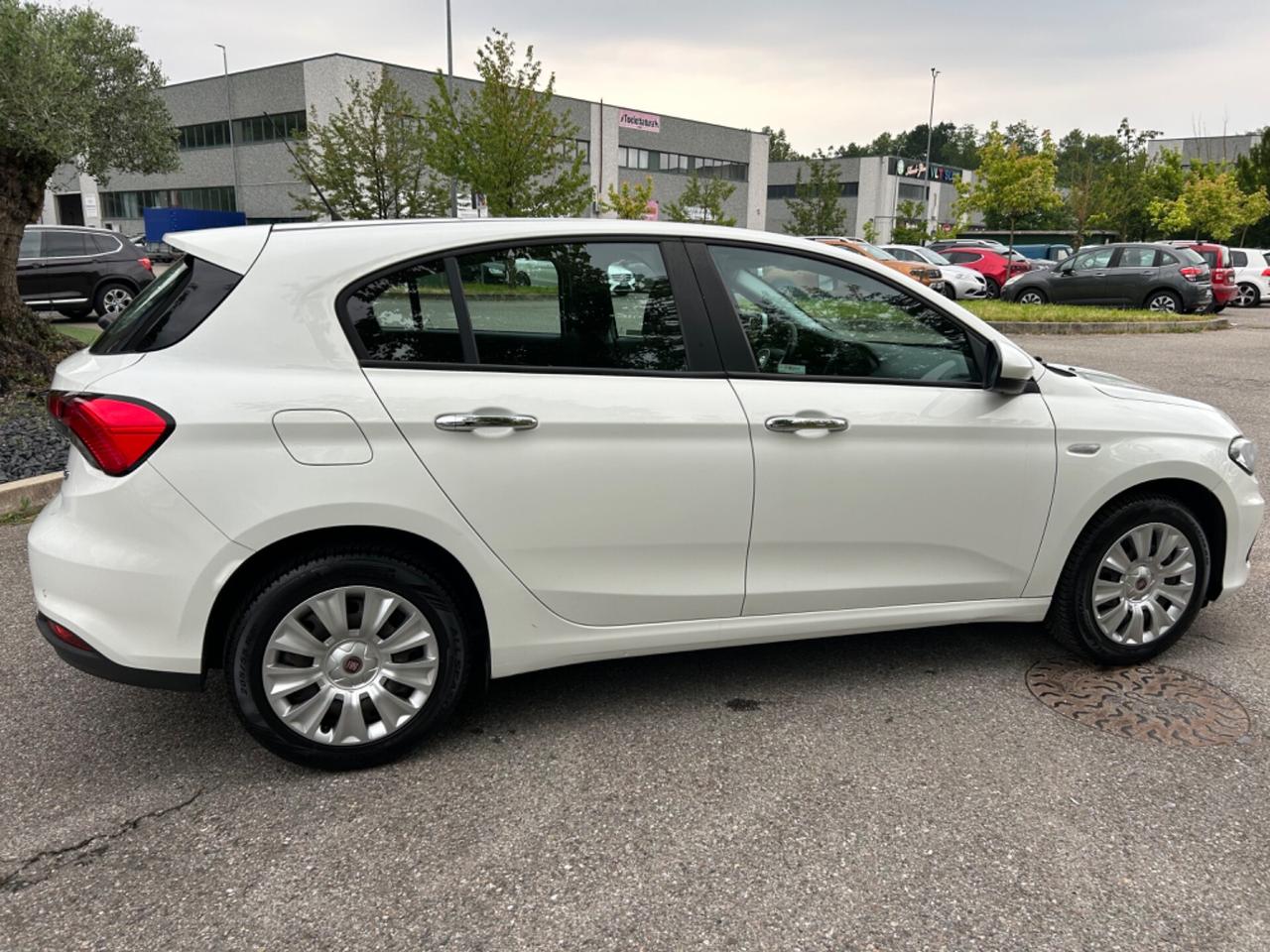 Fiat Tipo 1.4 5 porte Easy*solo 79000 KM *Neo patentati *