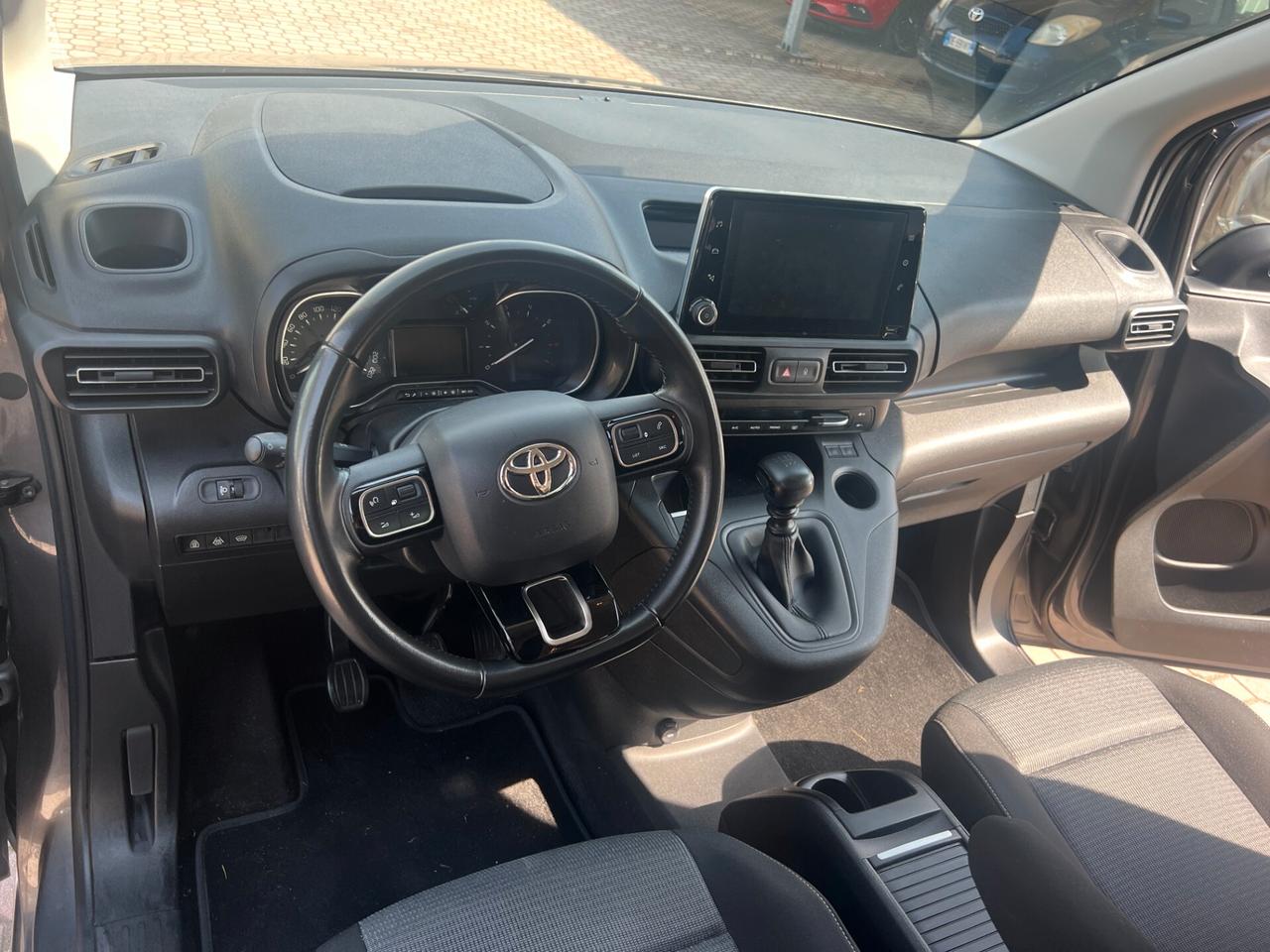 Toyota Proace Verso 1.5D L0 D Executive