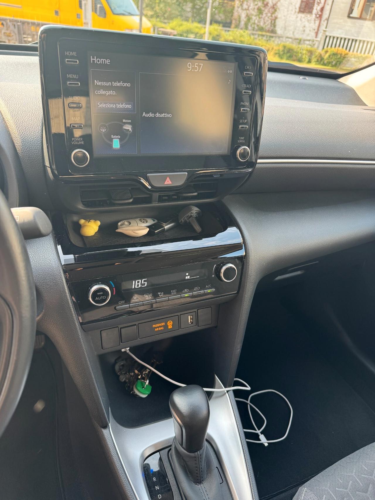 Toyota Yaris Cross 1.5 Hybrid 5p. E-CVT Business 85kw