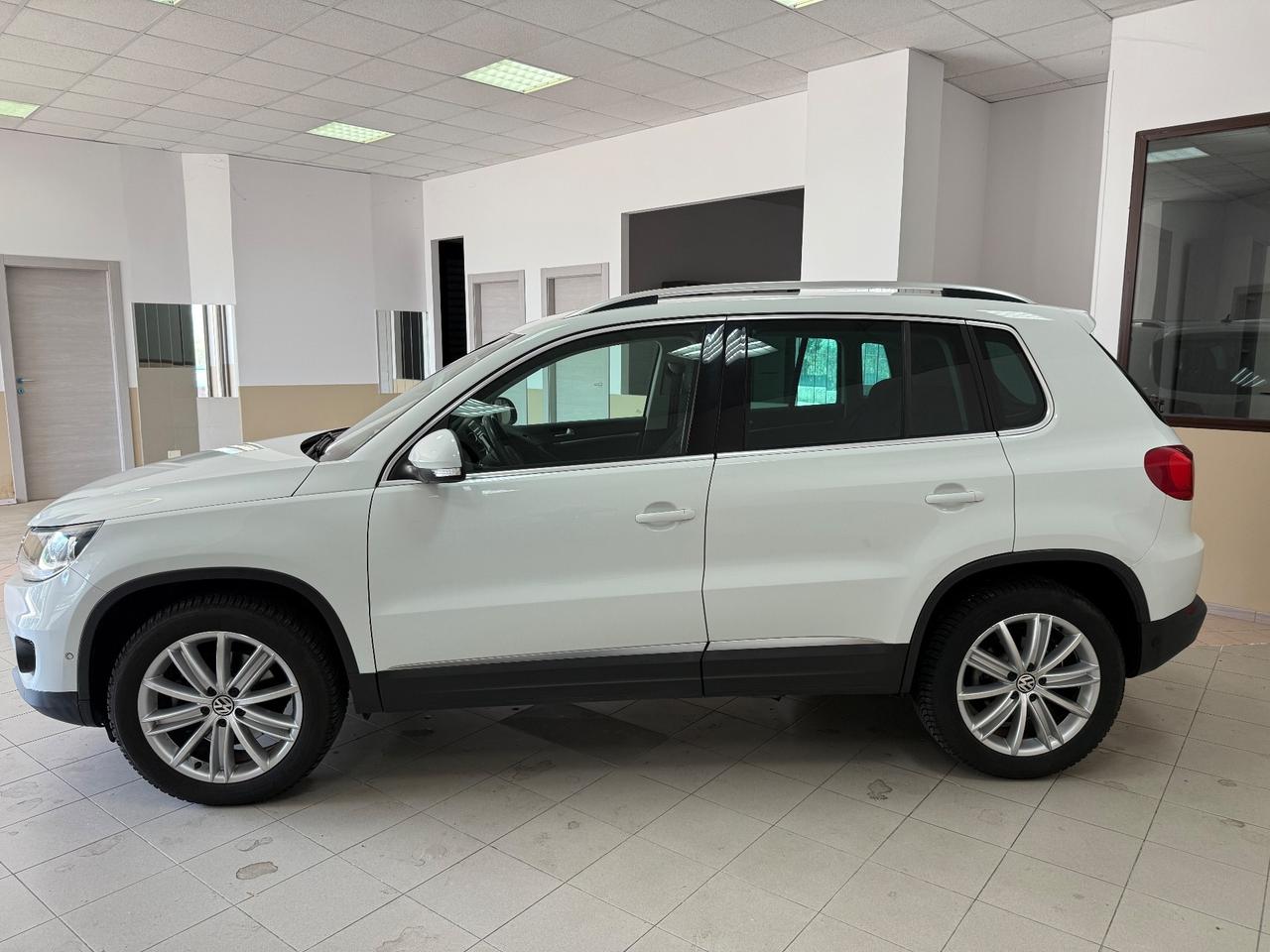 Volkswagen Tiguan 2.0 TDI 110 CV Sport & Style BlueMotion Technology