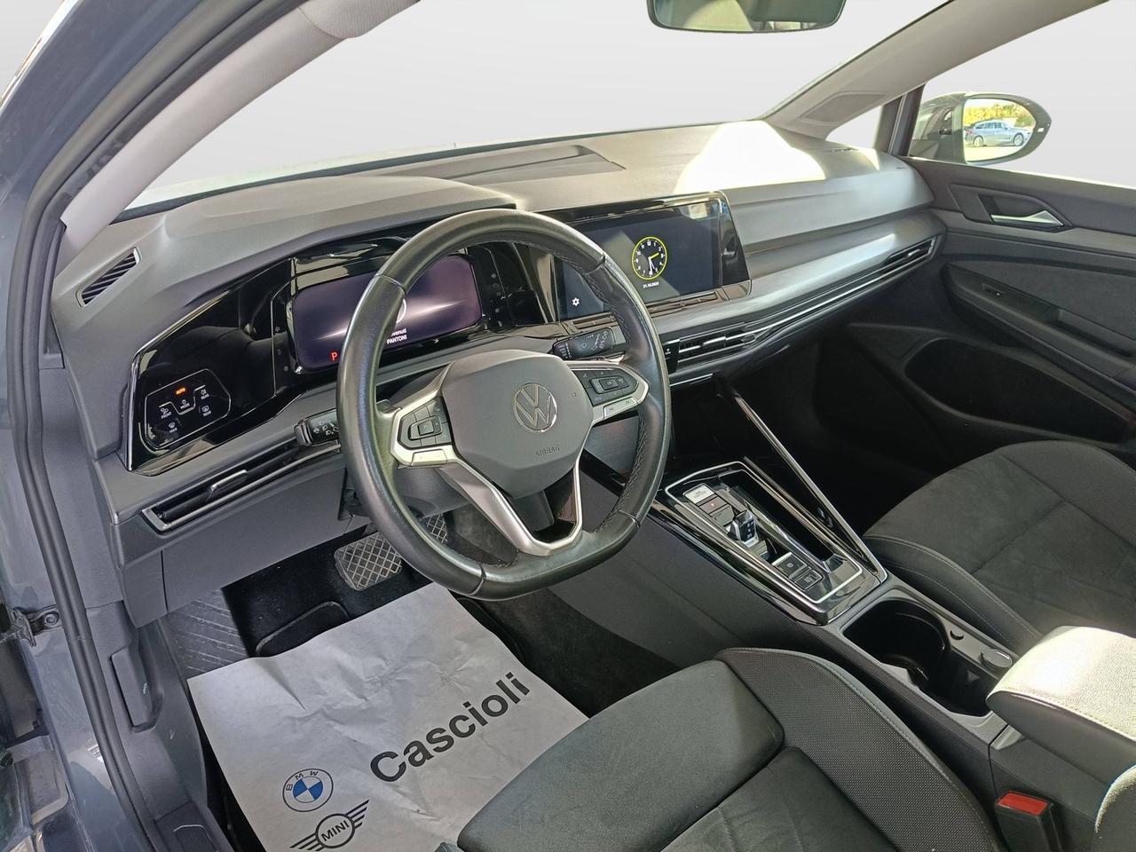 VOLKSWAGEN Golf VIII 2020 - Golf 2.0 tdi Style 150cv dsg