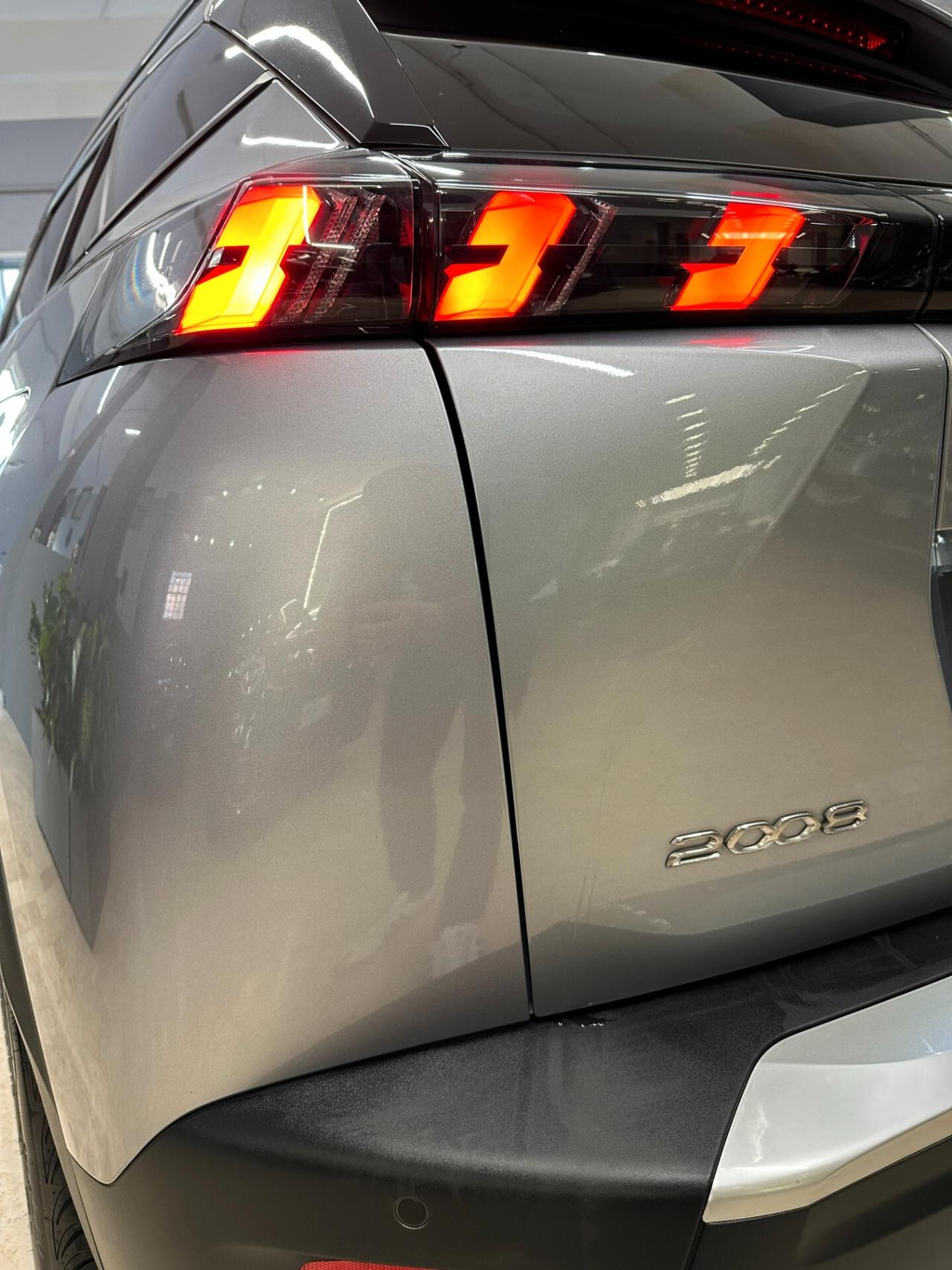 Peugeot 2008 BlueHDi 130 S&S EAT8 Allure Pack