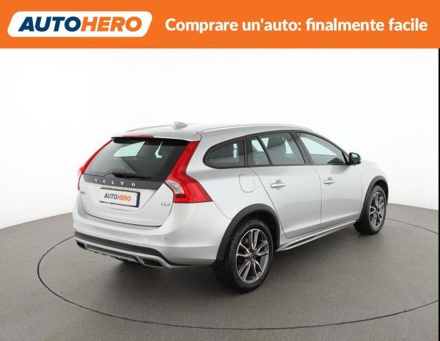 VOLVO V60 Cross Country D3