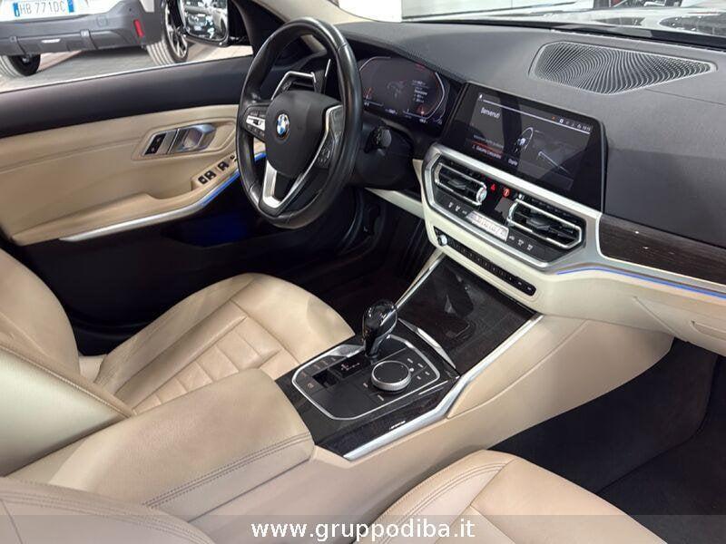BMW Serie 3 G21 2019 Touring Diese 320d Touring mhev 48V Luxury auto