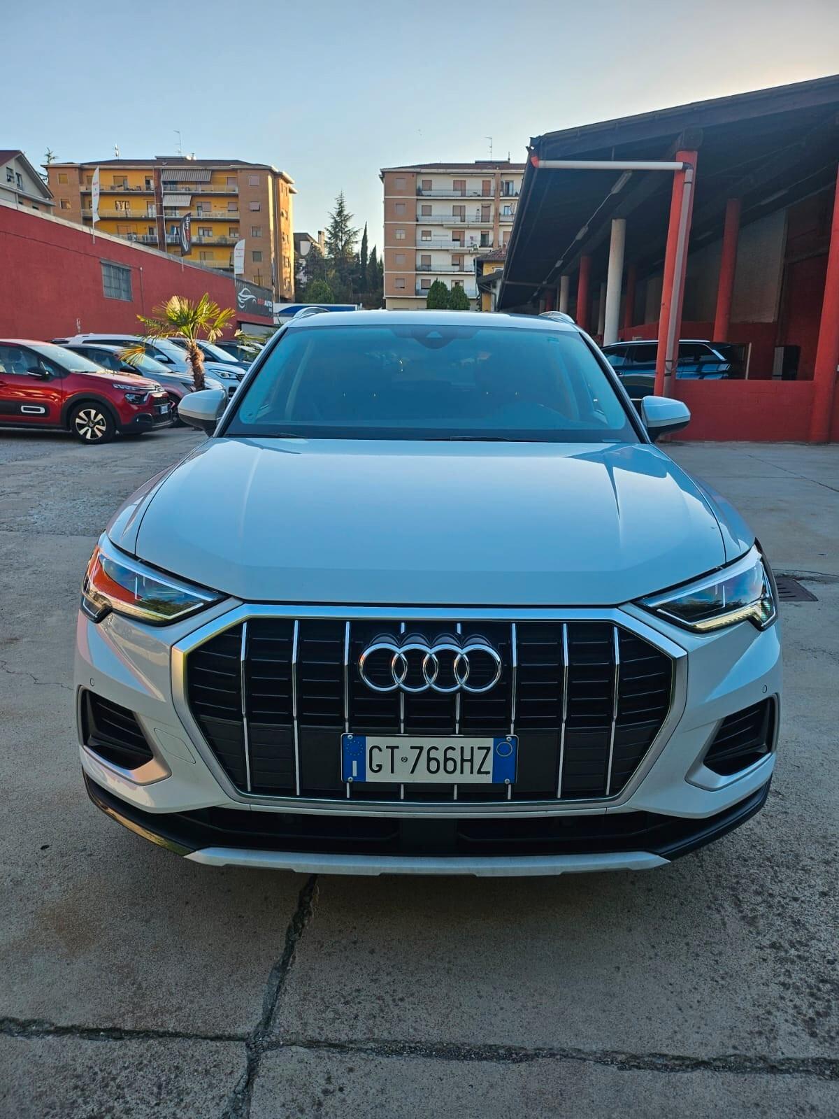 Audi Q3 35 TFSI S tronic Business Advanced