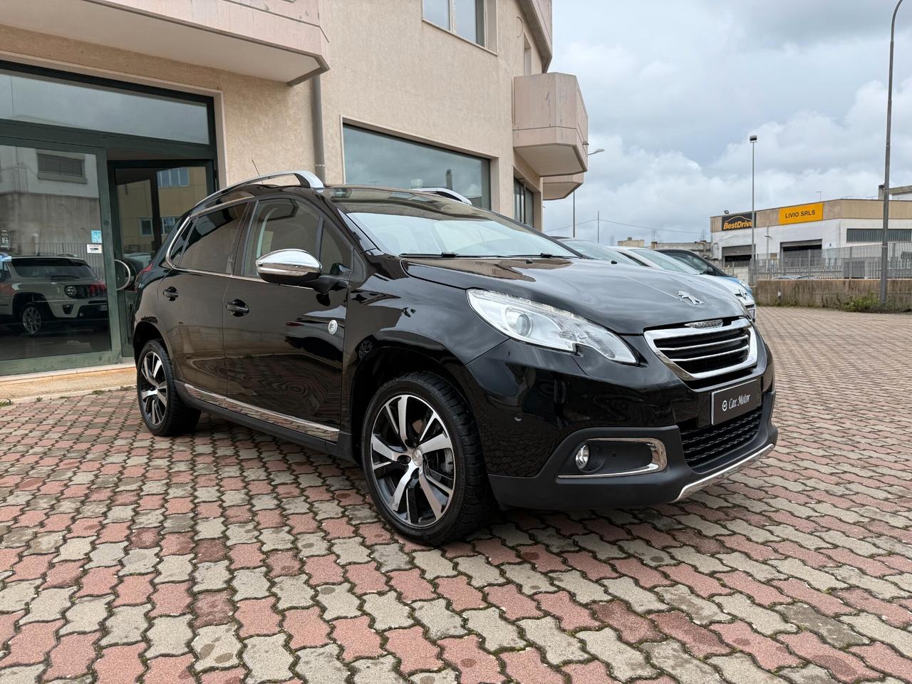 Peugeot 2008 BlueHDi 120 S&S Tetto Pelle JBL Luci Ambiente