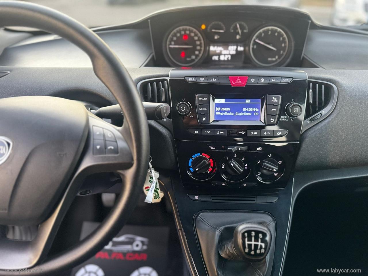 LANCIA Ypsilon 1.0 FireFly 5p.S&S Hybrid Silver