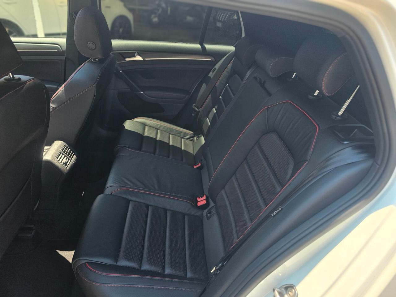 Volkswagen Golf GTI Performance 2.0 245cv/IPERSTRAFULL