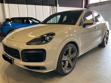 Porsche Cayenne Coupé 3.0 V6 E-Hybrid allestimento gts tua a soli 869 euro solo 63.000 km