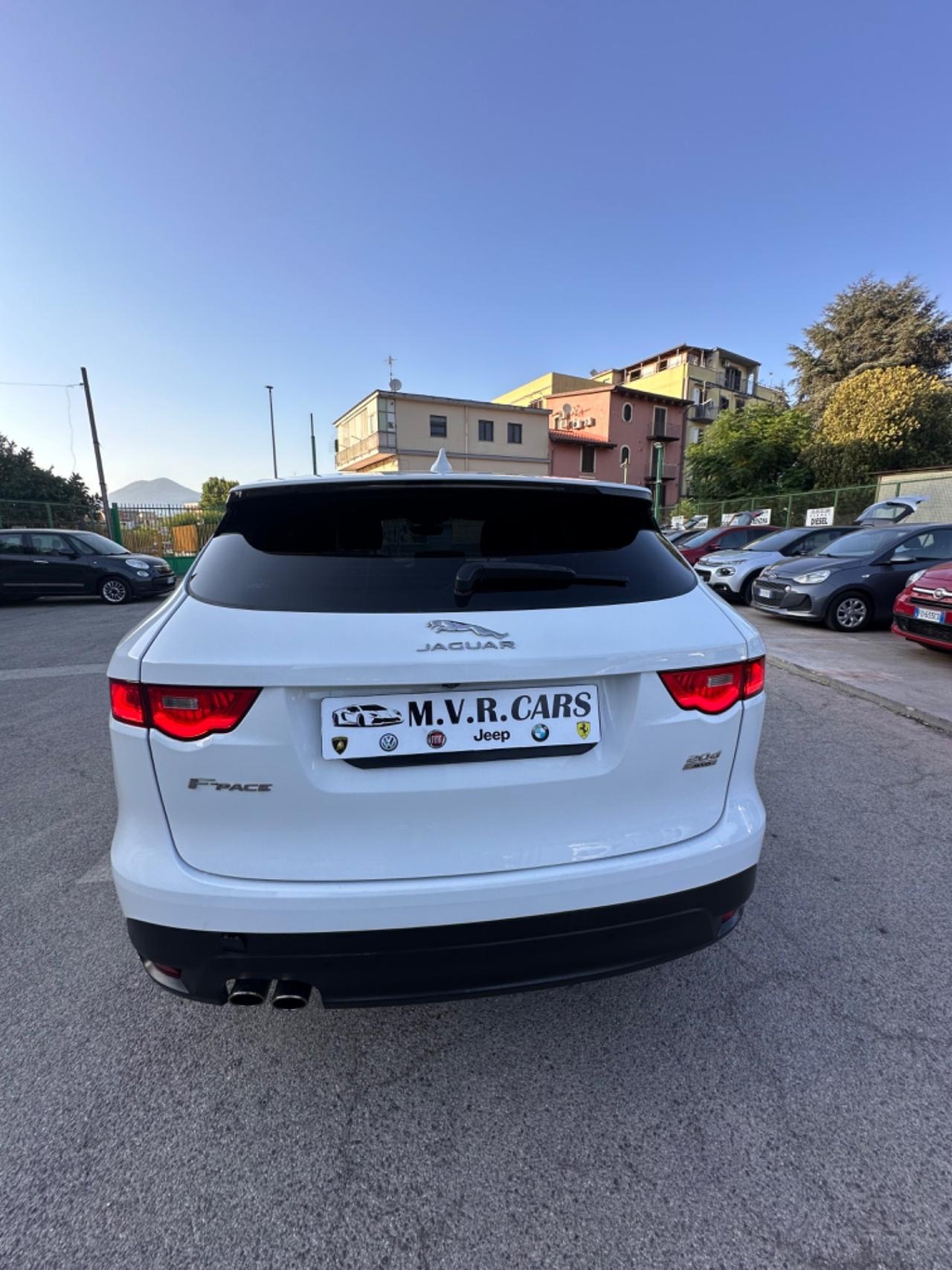 Jaguar F-Pace 2.0 D 180 CV AWD aut. Pure