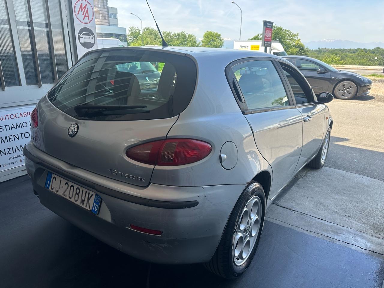Alfa Romeo 147 1.6i 16V pochi km asi