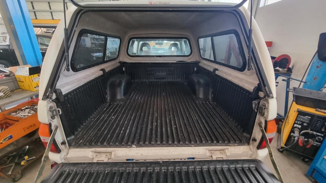 Mitsubishi L200 2.5TDI 4WD Cassone LUNGO
